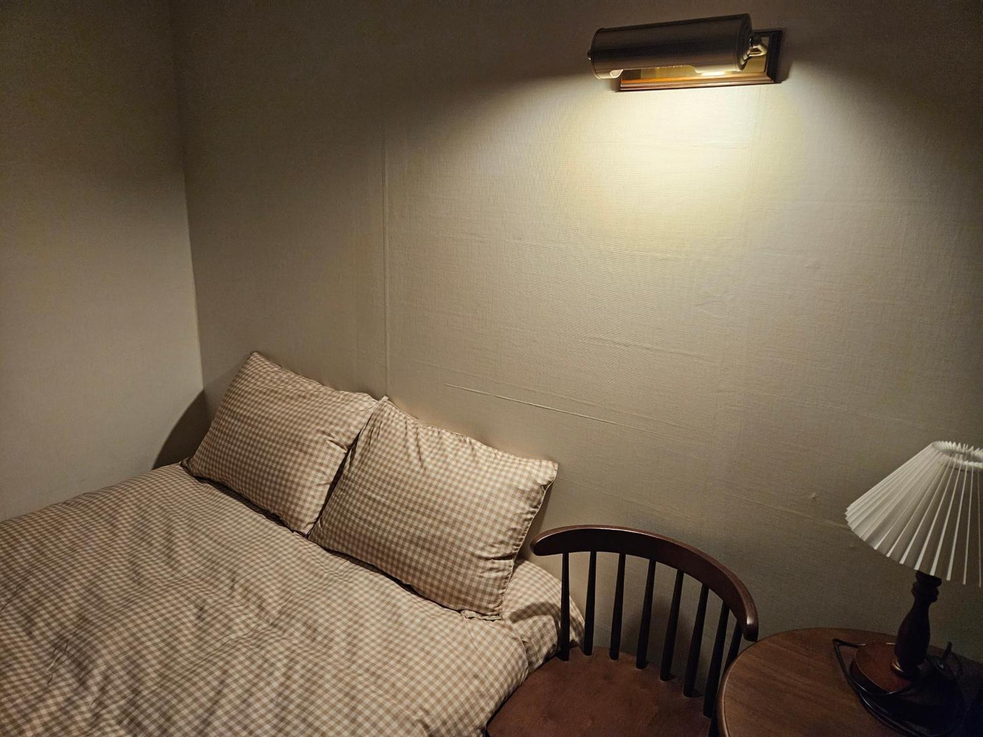 8 Hotel Seoul Bagian luar foto