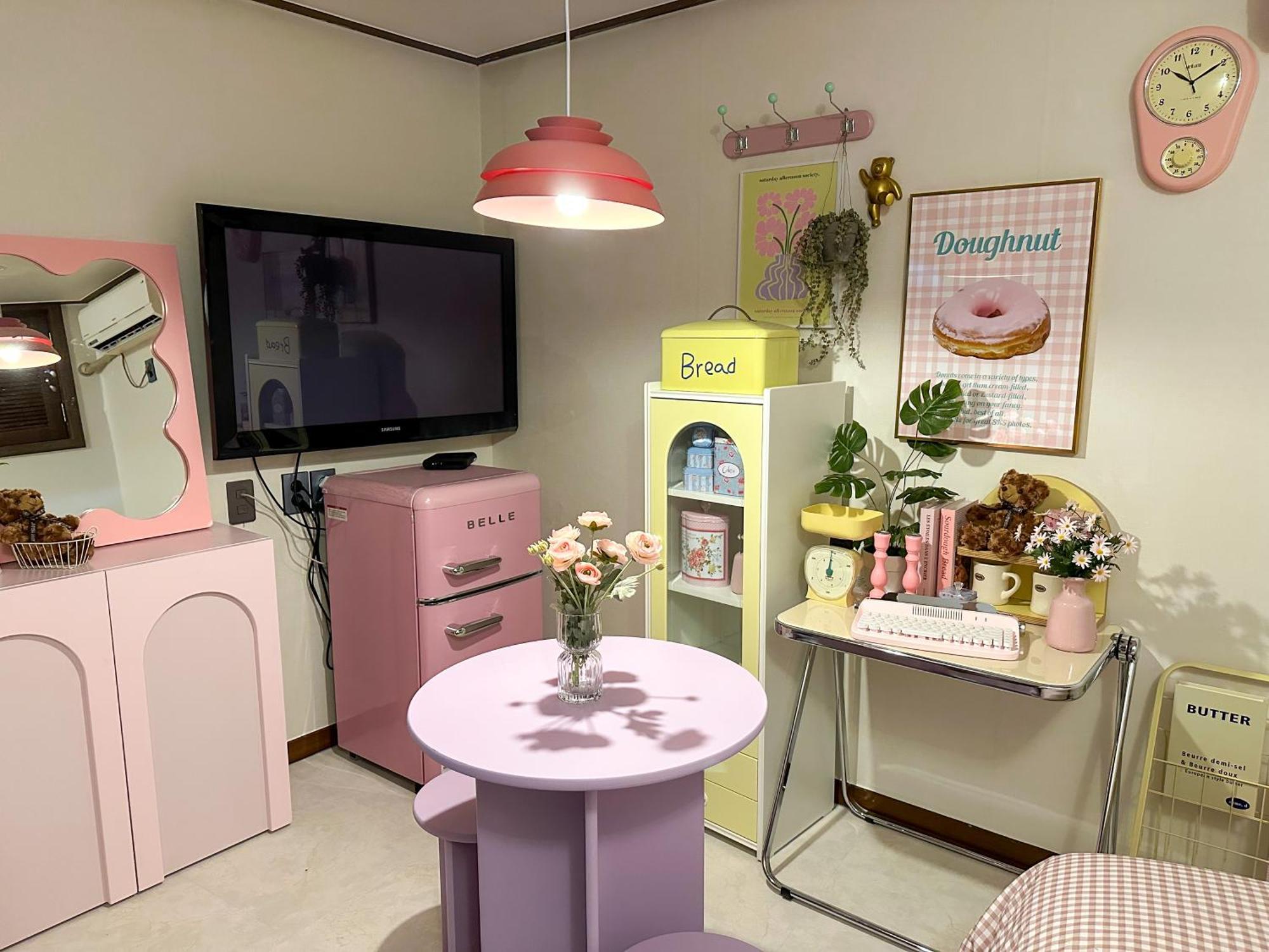 8 Hotel Seoul Bagian luar foto