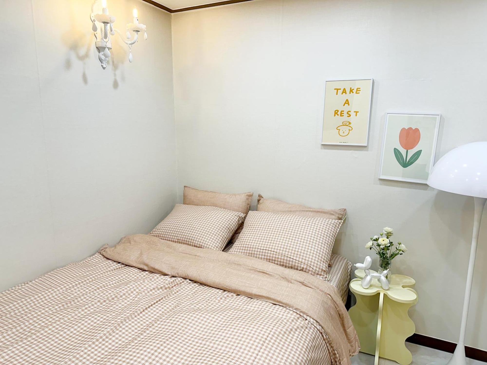 8 Hotel Seoul Bagian luar foto