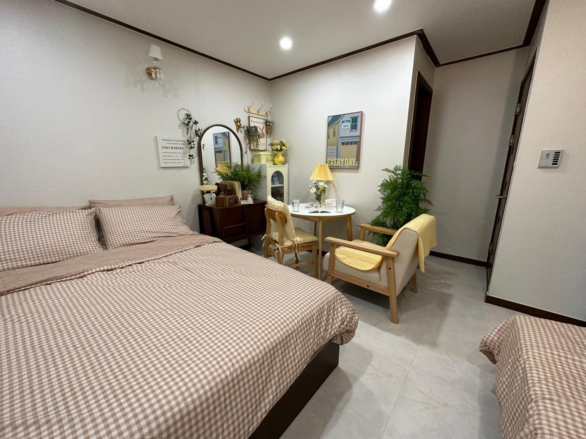 8 Hotel Seoul Bagian luar foto